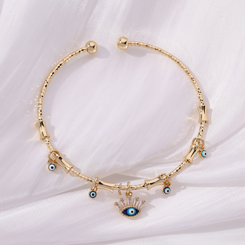 Max Jewel Love Mama Heart Cross Star Charm Bracelet with Lobster Shiny Bling ,18K Gold Plated Jewelry, for Her Party Bar: Black Zinc Plated