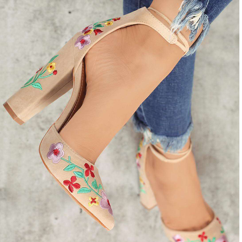 Tangnest High Heels Sandals Women Ankle Strap D'orsay Thick Heels Flower Pumps Pointed Toe Shoes Woman Plus Size 34-43 XWZ5869