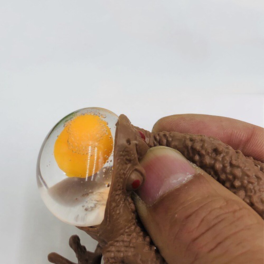 3pcs Vomiting Frogs Simulation Horrific Squeeze Artifical Tricky Props Venting Decompression Toys for Men