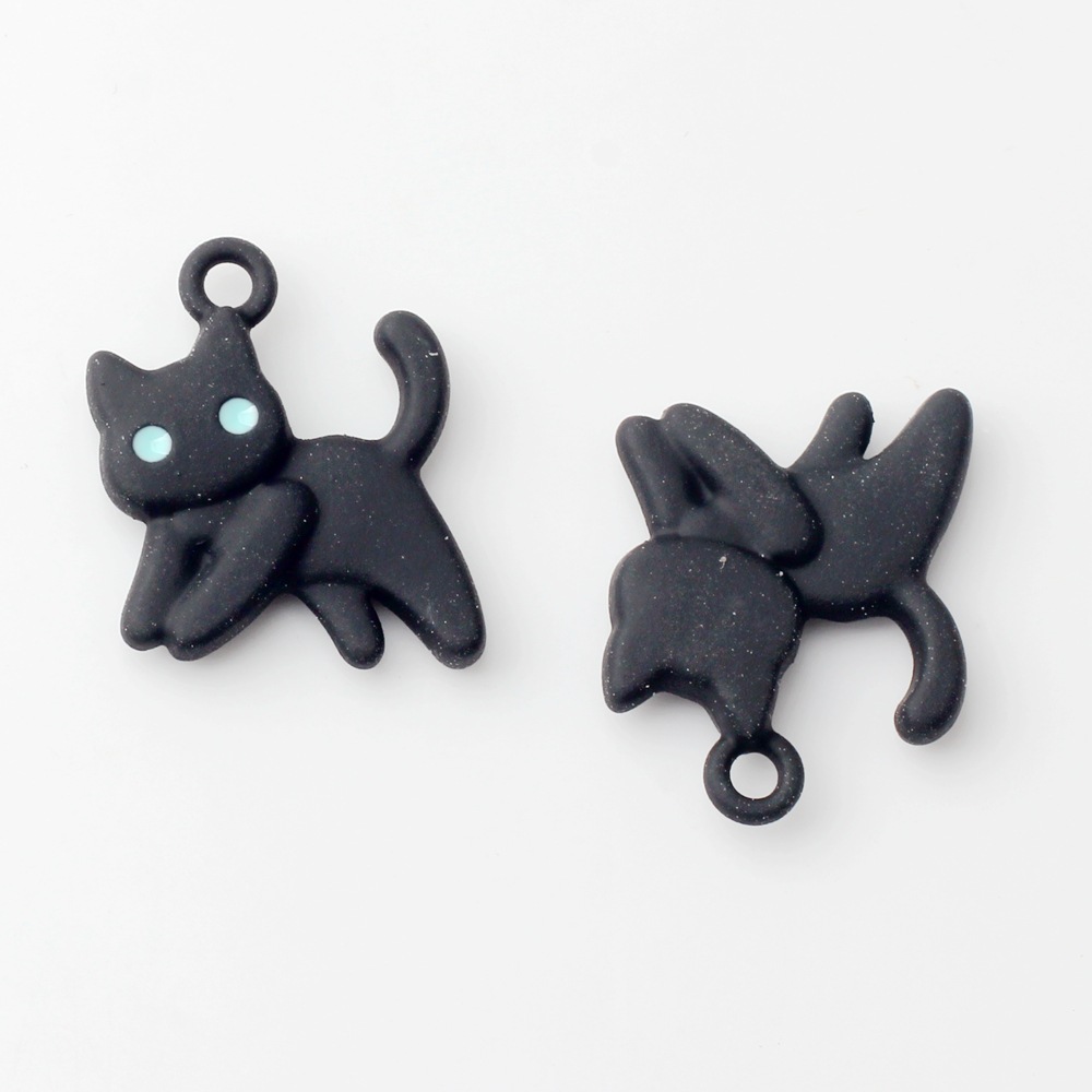 10 stk/parti 14*16mm legerings spraymaling katteanheng sjarm til halskjede armbånd smykker gjør-det-selv tilbehør: Fiolett