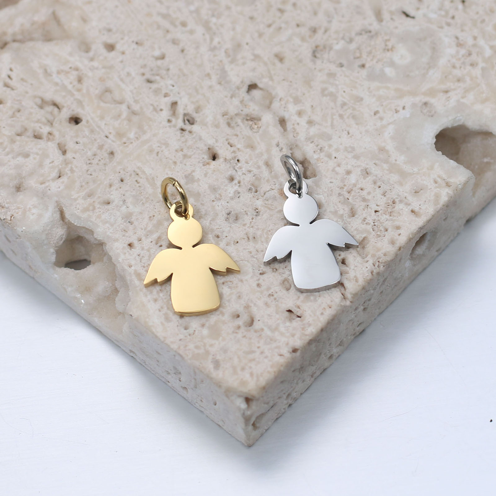 Breloques ange en acier inoxydable, collection de conte nickel é, multicolore, métal, PmotDIY, collier exécutif, bijoux , 18mm x 11mm, 1PC