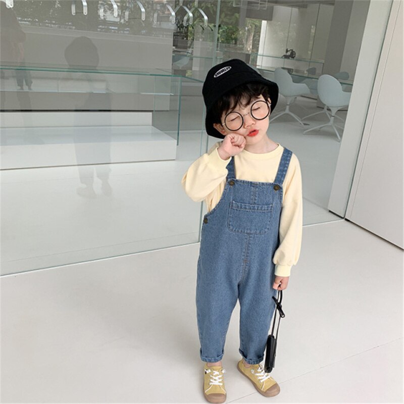 Tuta in denim tinta unita per ragazzi di moda primavera pantaloni casual larghi per bambini in stile coreano