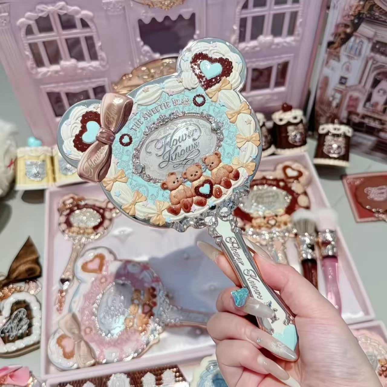 Flower Knows – miroir à main cupidon aux fraises, miroirs de maquillage, miroir Vintage: Bronze