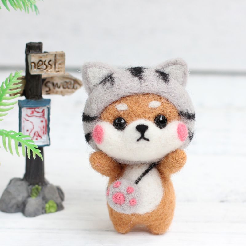 Varken konijn aardbei pop wol vilt knutselen doe-het-zelf onafgewerkte geprikte set handwerkpakket voor naaldmateriaal tas verpakking shiba inu