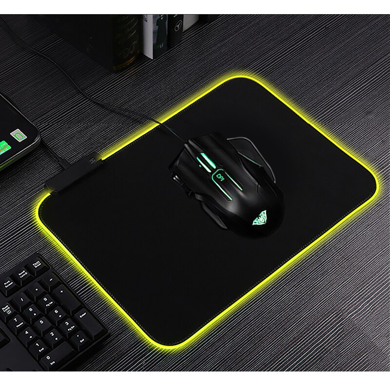 Rgb Gaming Muismat Grote Gaming Muismat Gamer Led Verlichte Anti-Slip Natuurlijke Rubber Accessoires Grote Xl muis Mat