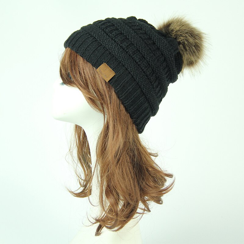 Femmes hiver tricot Slouchy bonnet chapeau crâne casquette de Ski fausse fourrure Pom Pom chapeaux pour les femmes: Black