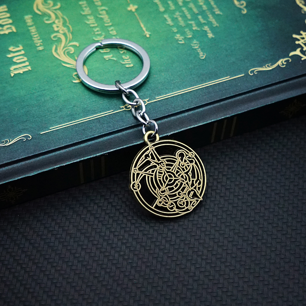 Sleutelhanger Magische Cirkel Sleutelhanger Sleutelhanger Mode Sleutelhangers voor Mannen Vrouwen Game Accessoires Autosleutel Ring: WHITE