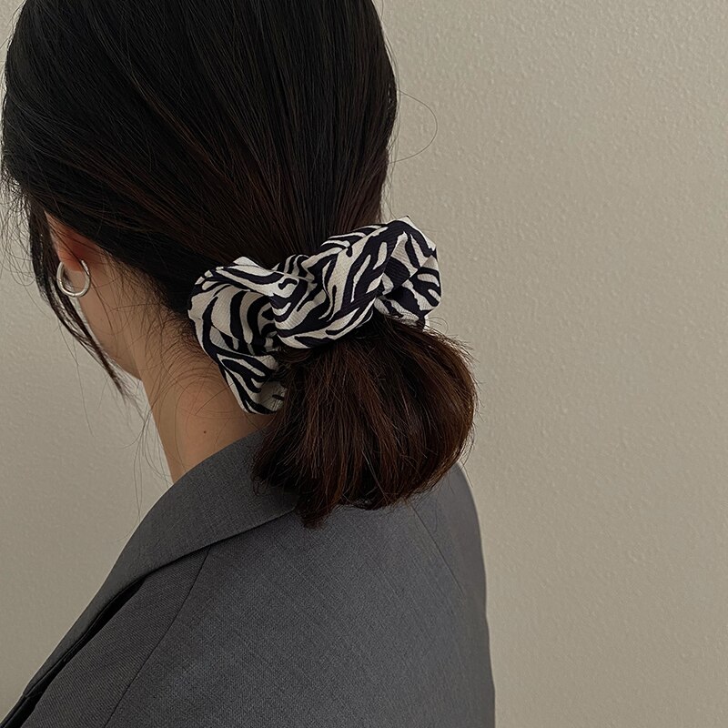 Huanzhi Korea Japan Zoete Herfst Winter Zebra Patroon Haarbanden Scrunchy Voor Vrouwen Meisje Haaraccessoires Paardenstaart Houder