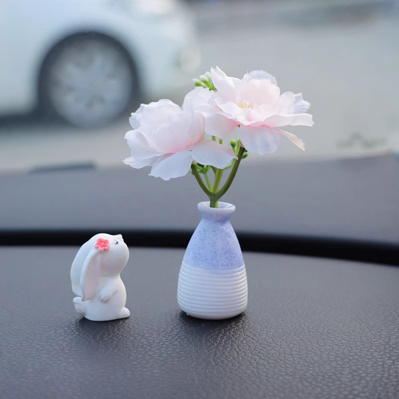 Adornos bonitos para decoración Interior de coche, flores con olor, conejito, tablero decorativo para coche