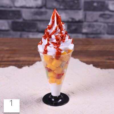 Simulation Sundae glace échantillon factice en plastique lait fruits Sundae modèle faux Sundae accessoires fenêtre affichage: model 1