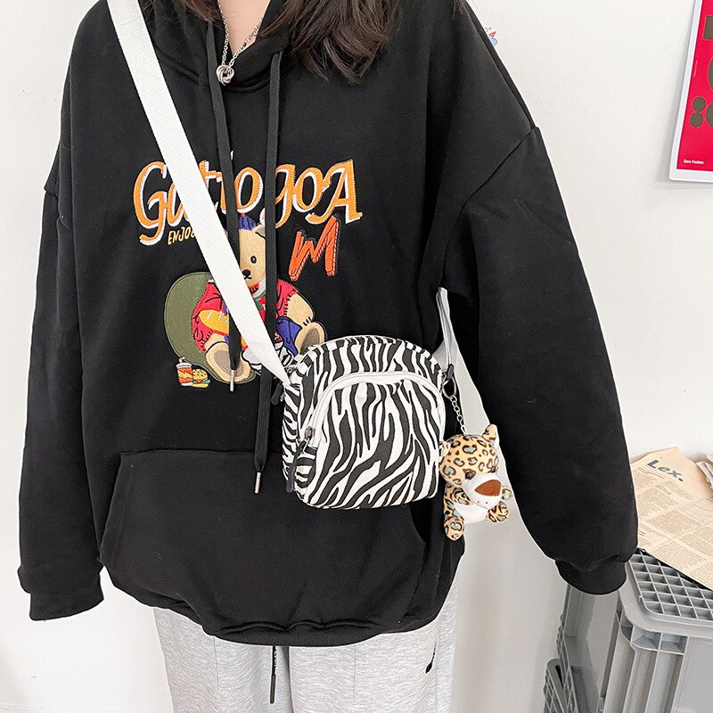 Korea rolig personlighet leopardtryck student canvas liten väska japansk tjej söt messenger väska: 04