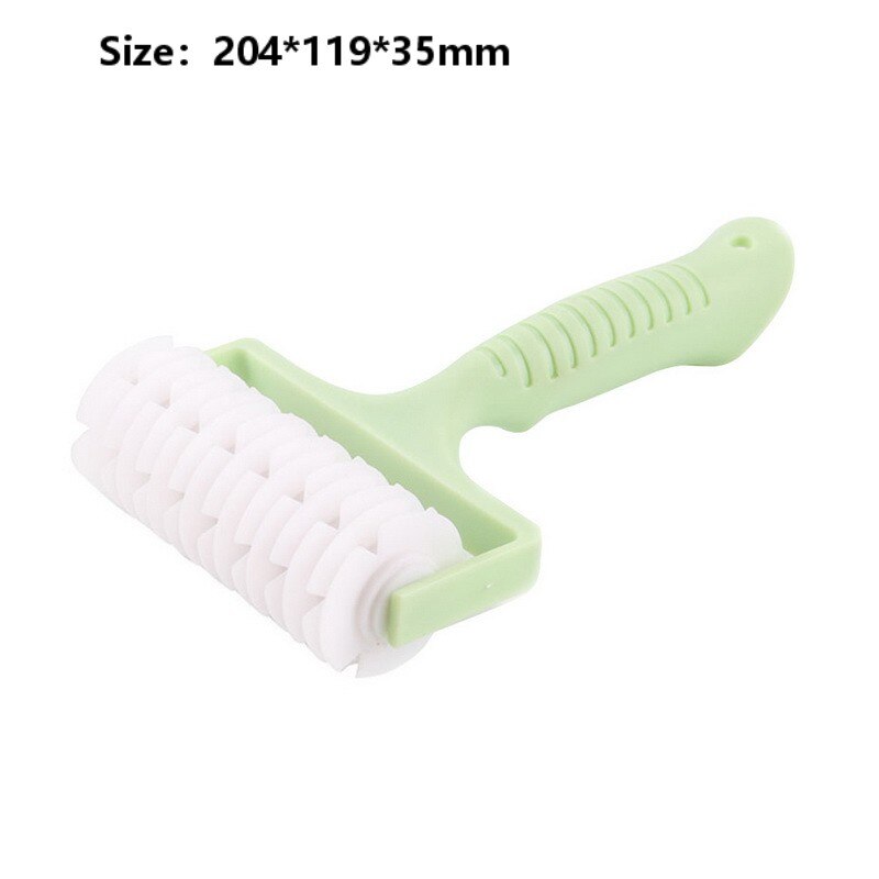1PCS Pull Net Pizza Knife Wheel Pasta Lattice Roller Cutter Dough Biscuit Pie Kitchen Plastic Baking Tool Cutter Accessories: Green