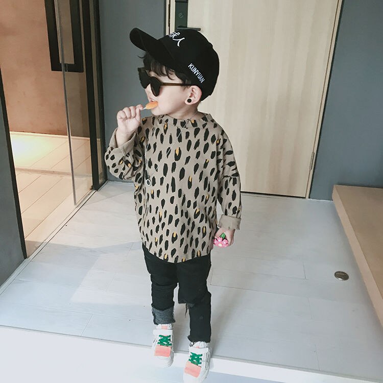 Barn leopard t-shirt vår barnskjorta barn långärmad t-shirt pojkar flickor vår och höst t-shirt