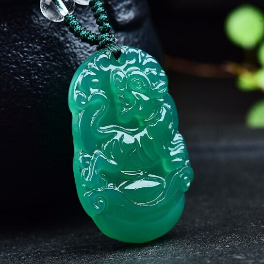 Colgante de signo del zodiaco chino de Jade de ágata verde Natural, accesorios de joyería, amuleto de la suerte tallado a mano,: Verde