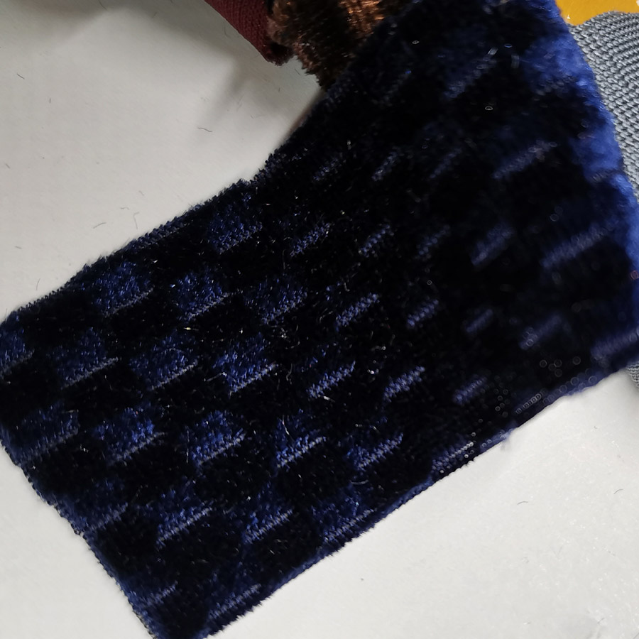 Fluwelen stof jurk reliëf prachtige stof voor overhemd kleding zacht fluweel huis textiel gordijn: 5 marineblauw / 0.5 meter -46cm