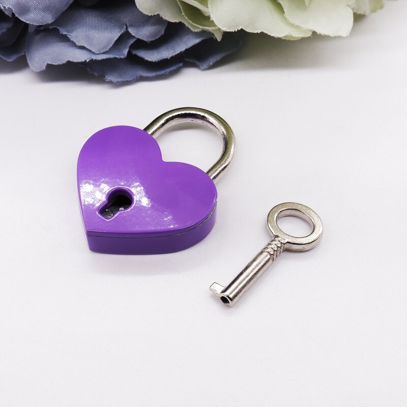 Mini serrure en forme de cœur avec clé, accessoires de jeu de mariage, joli pour les invités, magnifique verrou à souhaits, fournitures de bricolage: purple