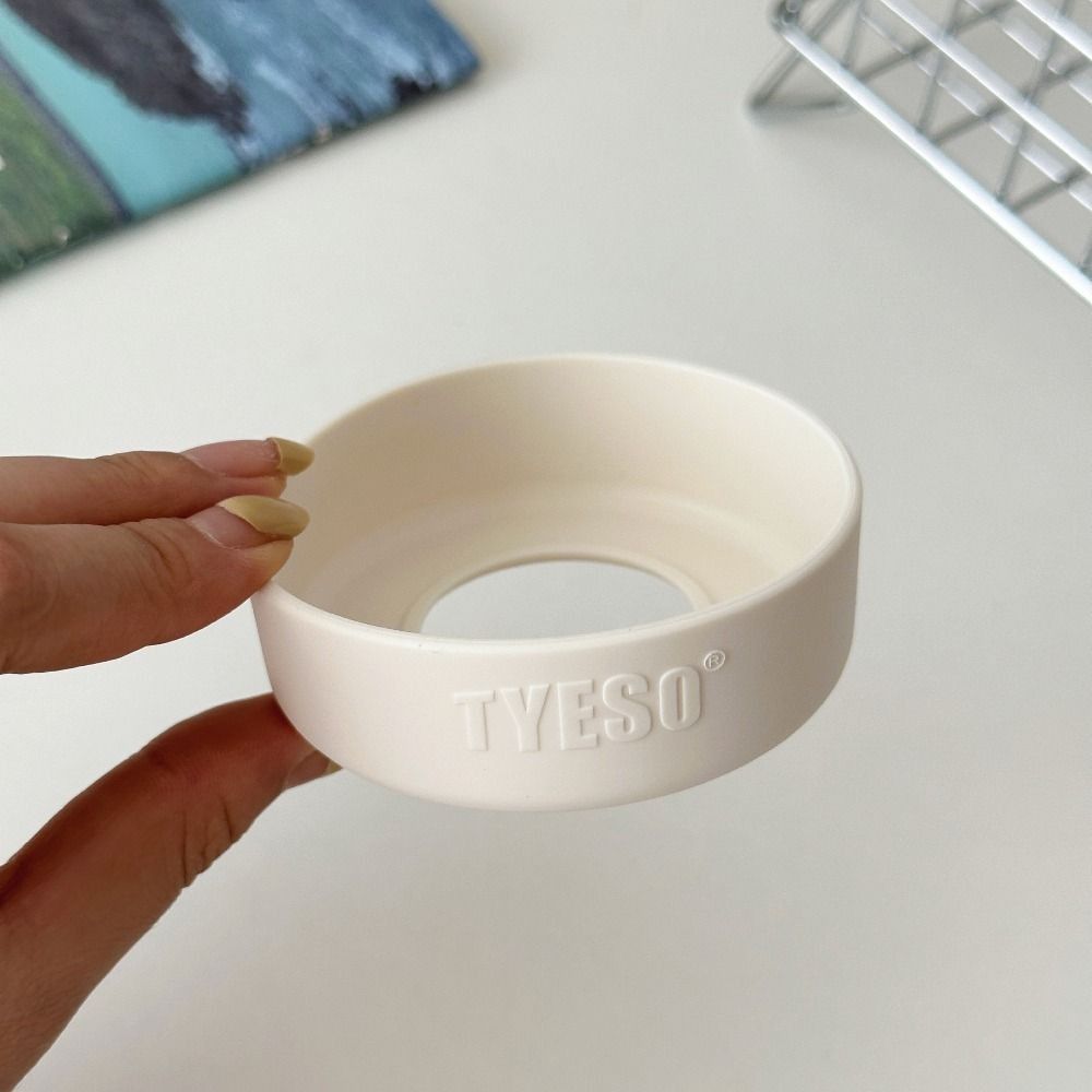 1Pcs Universal Silicone Anti Slip Bottom Cover for Tyeso Water Bottle Bottom Sleeve Cover Water Bottle 71mm to 77mm Diameter: Dull