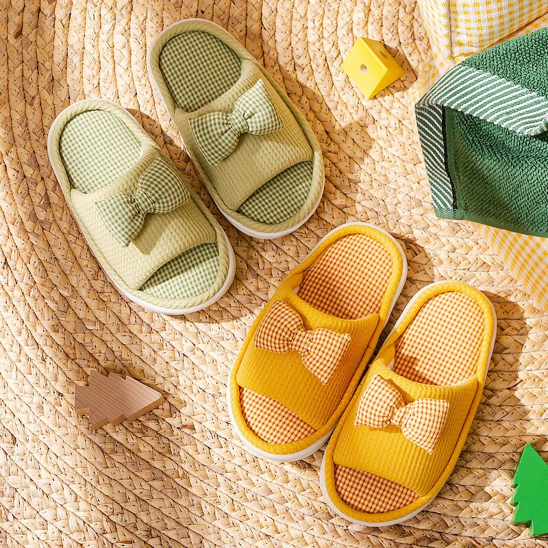 Sandales d'intérieur en lin pour filles, pantoufles d'été antidérapantes pour salle de bain, chaussures de couleur unie, souples et confortables
