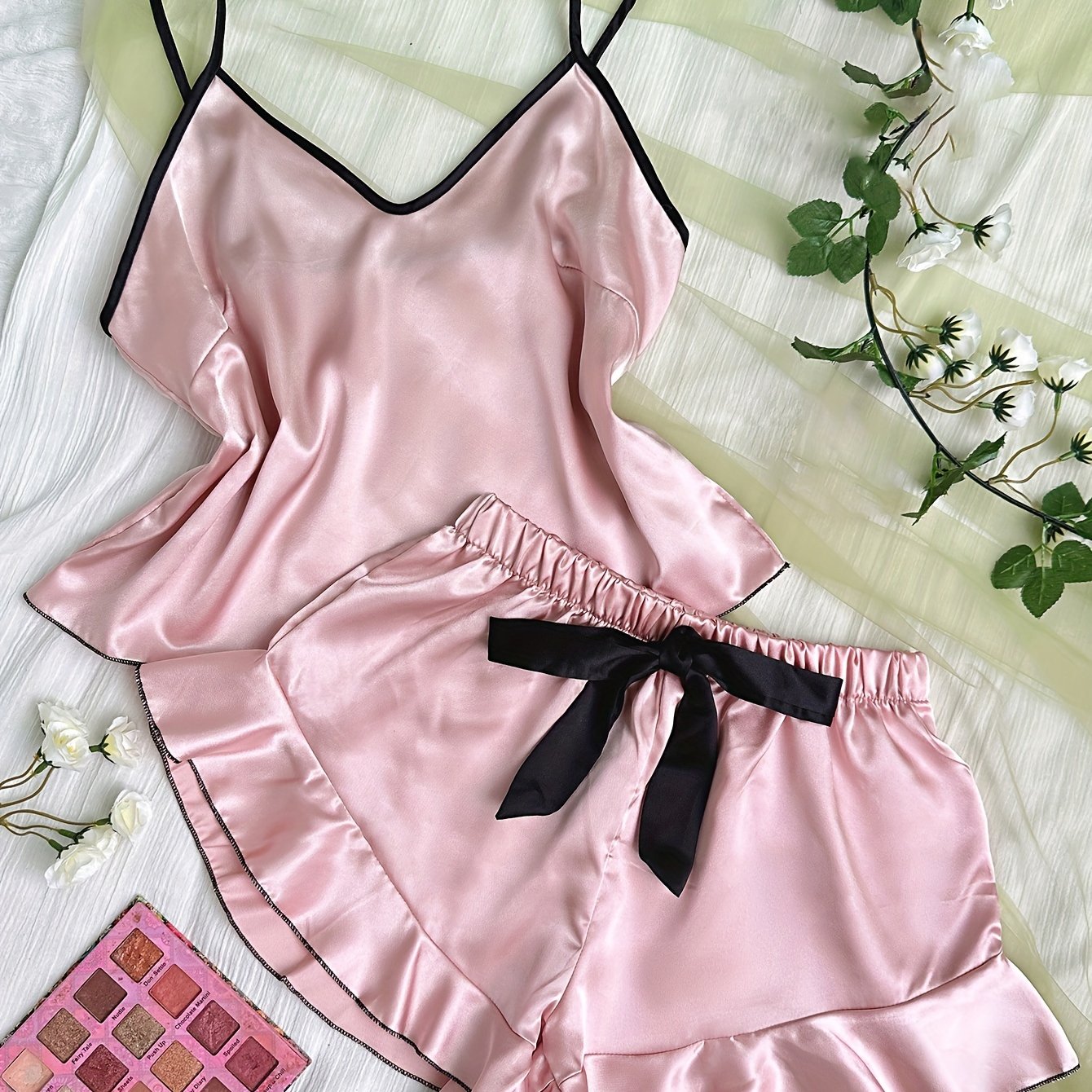 Pijama feminino de cetim liso, camiseta com decote em v, bordas com babados e shorts com laço, conjunto de pijama simples e respirável, roupas para casa