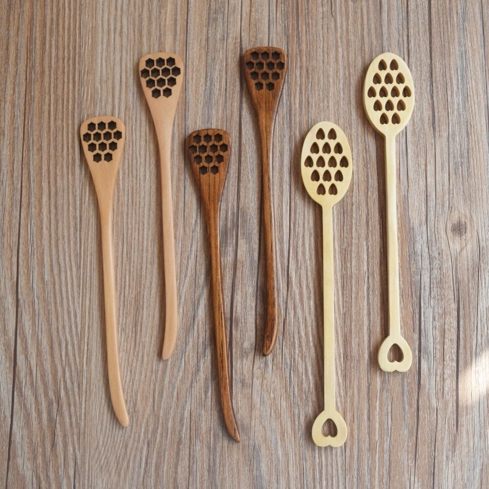 1Pc Wood Honey Dipper Sever Mixing Stick Spoon Honeycomb Heart Pattern Wood Honey Spoon