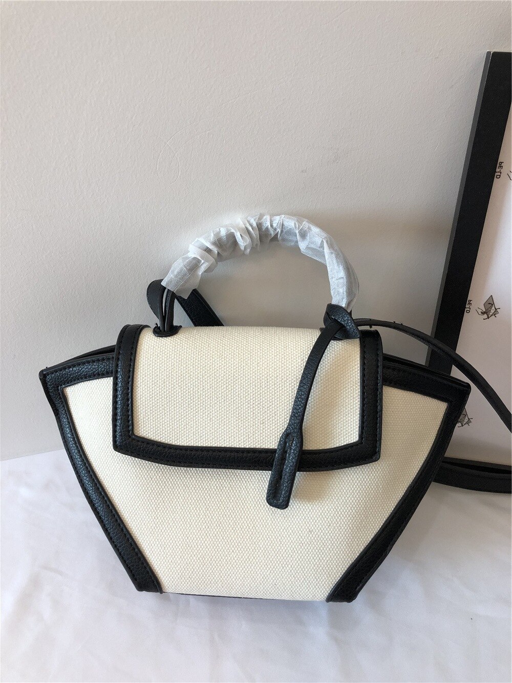 SOUTHLAND Hand held flap wing bag medium single sh... – Grandado