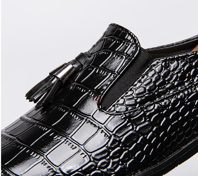Men Dress Tassel Loafers Leather Business Suit Shoes Pointed Toe Formal Oxfords Man Wedding Shoe Moccasins For Men da051