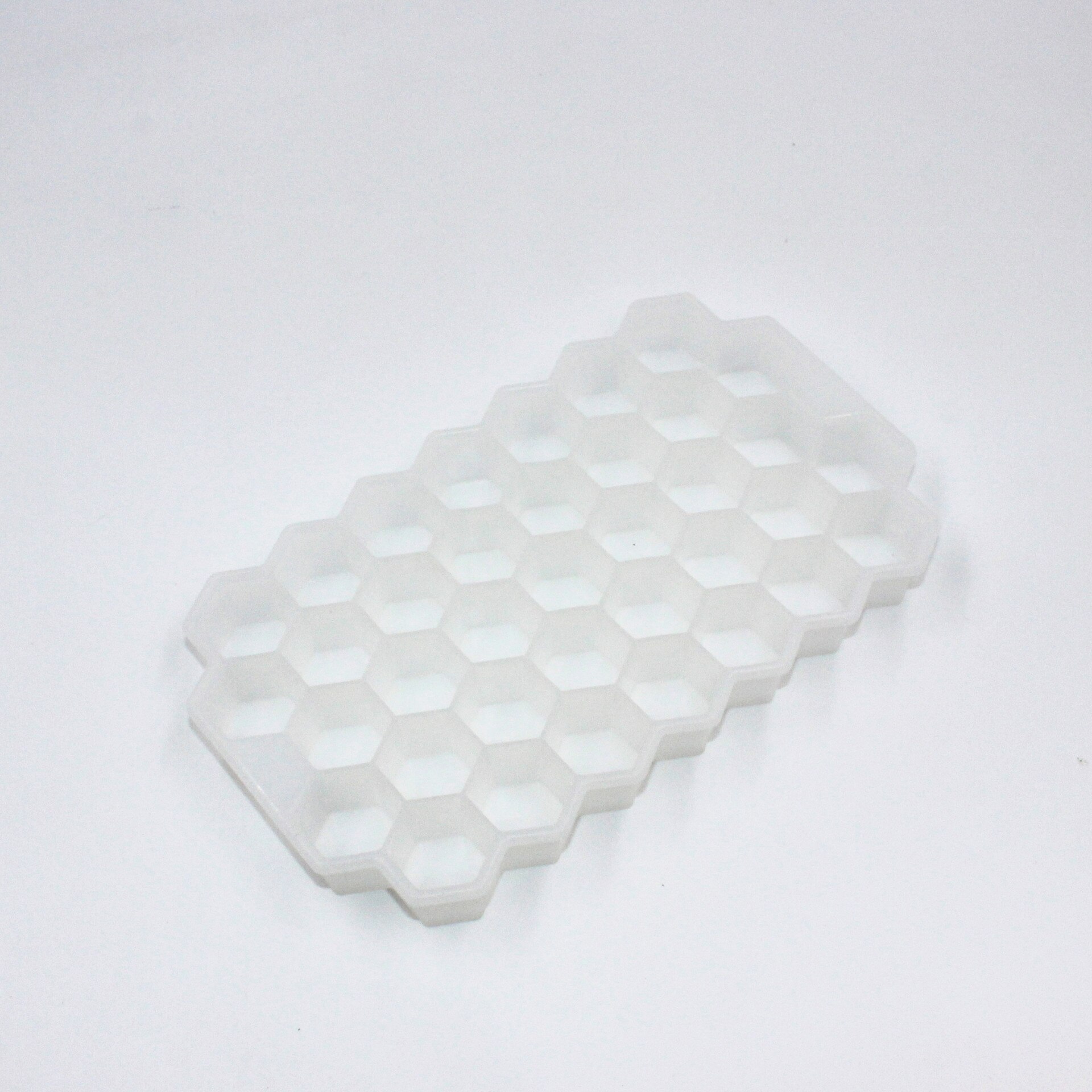 Honeycomb Shape Ice Cube 37 Cubes Ice Tray Ice Cube Mold Storage Containers Ice Cube Tray Mold Ice Tray silicone ice cube tray: White