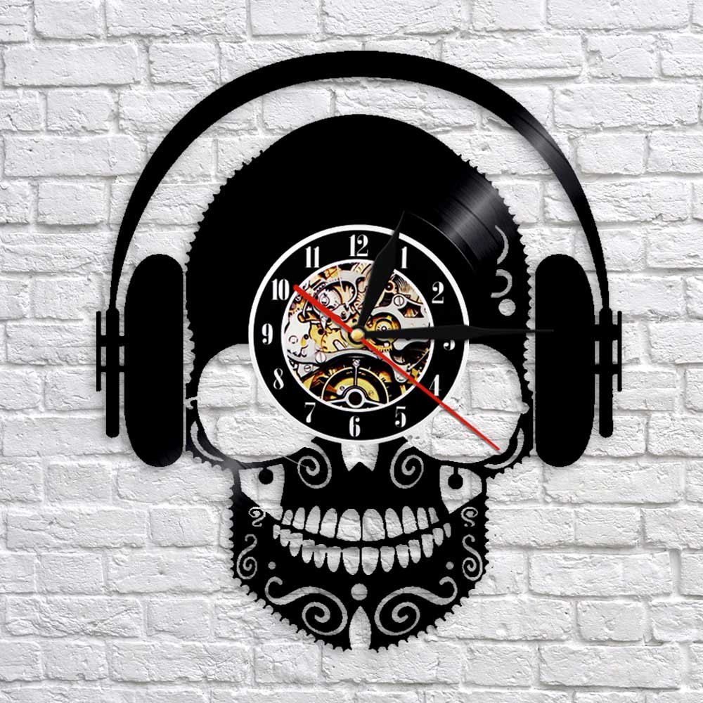 Skull Music Headphones DJ Wall Art Scary Skull Wearing Headphones Home Decor Musical Skull Vinyl Record Wall Clock Wall Watch