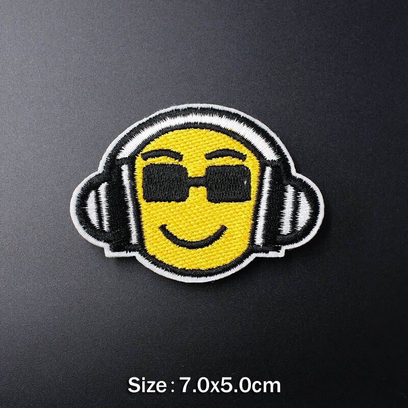 Verbazingwekkende Who Cares Cool Diy Borduurwerk Badge Applique Kleren Strijken Kleding Naaien Levert Decoratieve Badges Vlinder