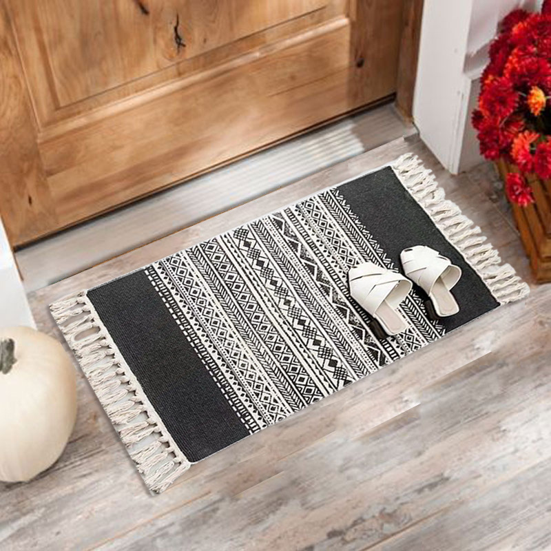Bohemian Tassel Simple Cotton Linen Retro Ethnic Style Carpet Floor Mat For Bedroom Living Room Bedside Small Prayer Rug 60x90cm