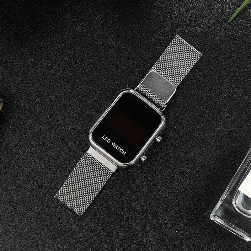 Luksus firkantet urskive kvartsure til kvinder rustfrit stål magnetisk armbånd kjoleur dame armbåndsur relogio feminino: Sølv
