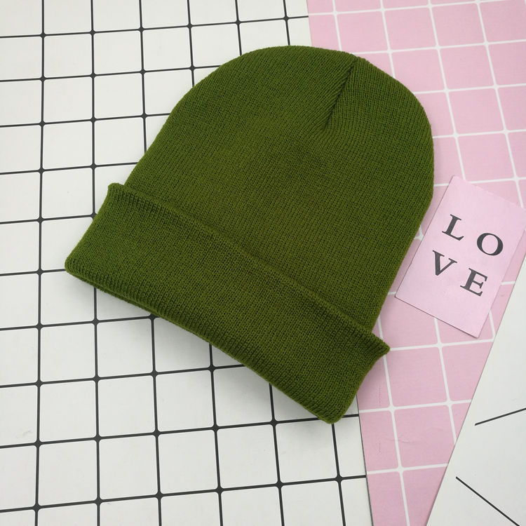 Grønne hatte til mænd / kvinder beanies strikket solid sød hat efterår kvindelige beanie caps varmere motorhjelm damer afslappet cap: Militærgrøn