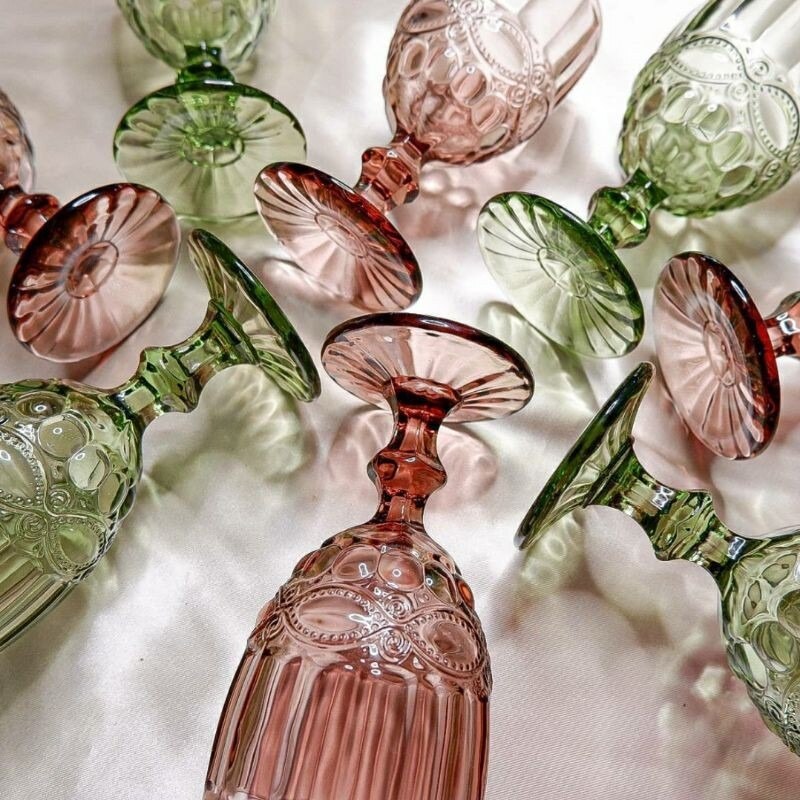 1PC European Style Vintage Embossed Petal Glass Carved Red Wine Glass Juice Glass, Goblet