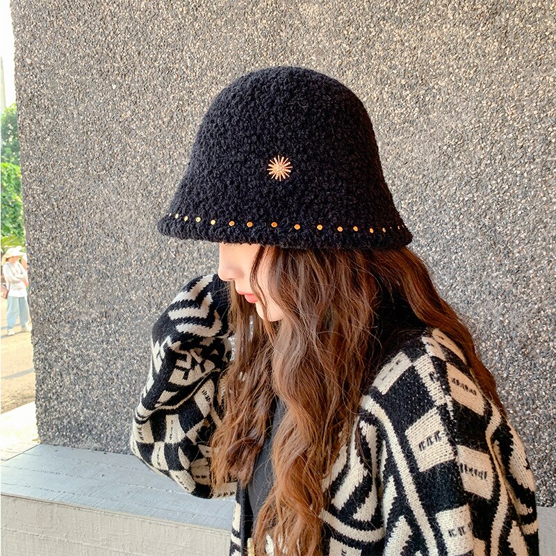 Chapeau en fausse fourrure marron « Lorna Fur Hat » de Banned Retro