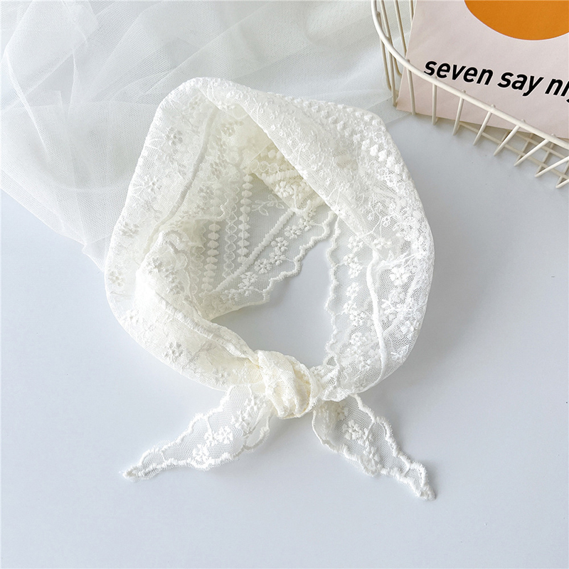Sommer hvid vævet blomster blonde hårtørklæde wraps kvinder retro trekant hovedtørklæde hat rejse foto pandebånd hårtilbehør ins: Elfenben