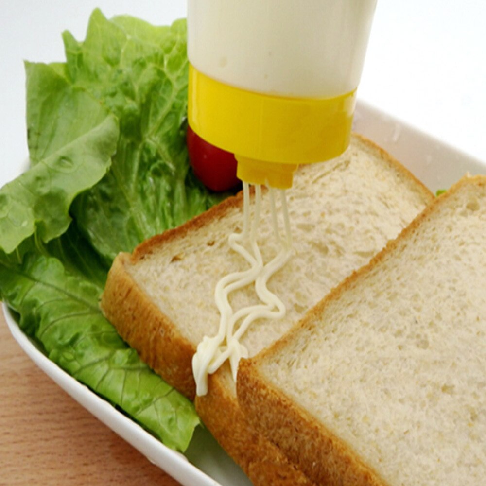 Køkken plastik squeeze flaske krydderi dispenser værktøjer til sauce eddike olie salat ketchup dressing flaske 4 huller med låg