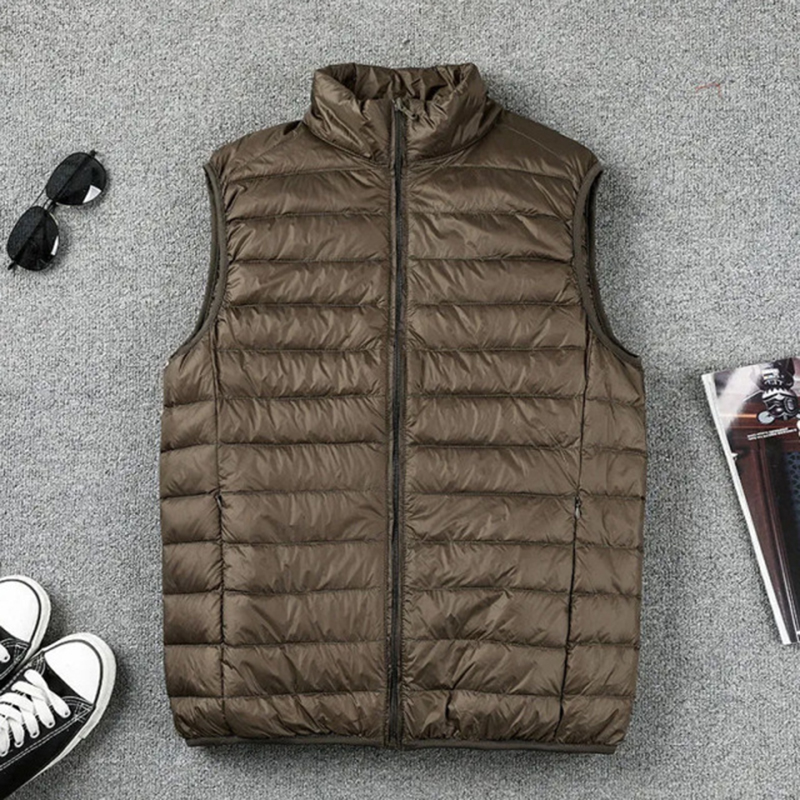 Men Ultra Light Down Vests Sleeveless Jacket Men Portable Lightweight Windproof Waistcoat Autumn And Winter Warm Coats: XXL / army green