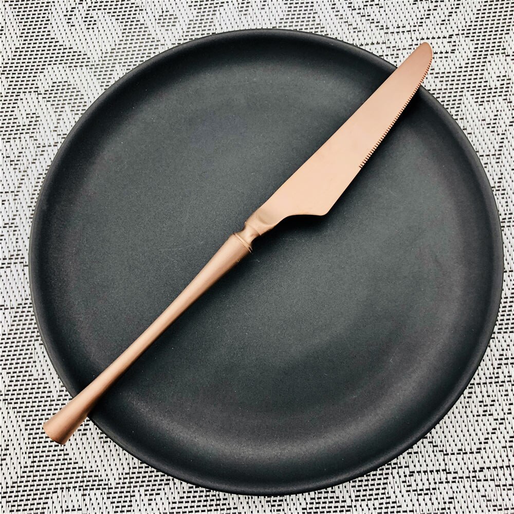 Gorgeous Retro Rose Gold Cutlery Set Copper Stainless Steel Dinnerware Set Knife Forks Teaspoon Wedding Tableware Set 1Piece