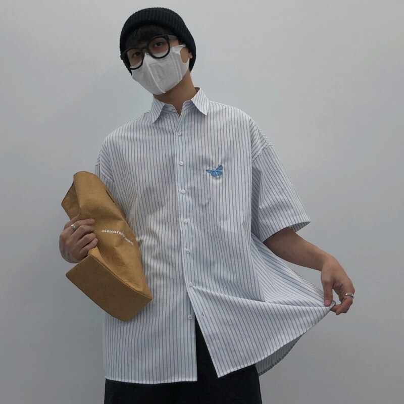 Iefb / herretøj sommerfuglbroderi koreansk stil skjorte afslappet par oversize stribet skjorte tidevandstøj 9 y 2669: Korte ærmer / M