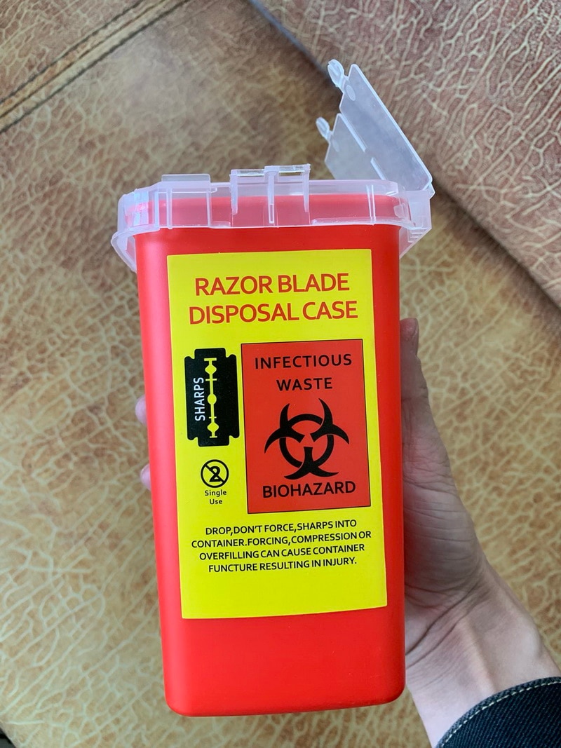 barbershop waste blade storage box used blade recycling bucket Razor Danger Sharps blade disposal case