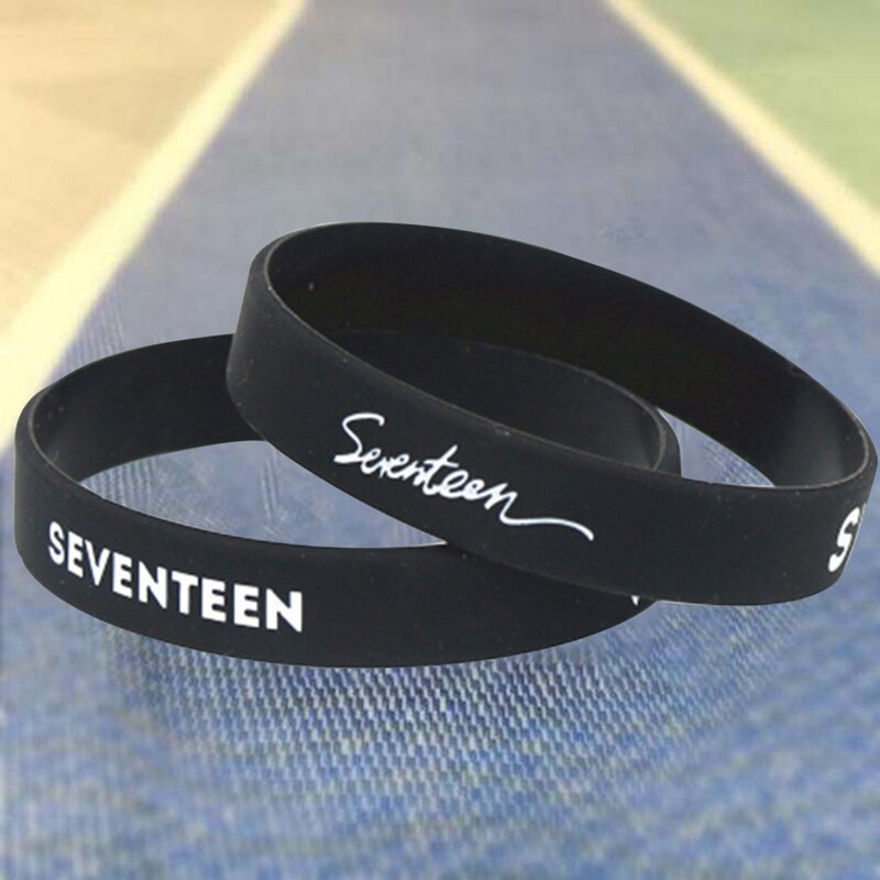 Siebzehn Silikon Armband Schwarz Farbe Silikon Armbänder & Armreifen