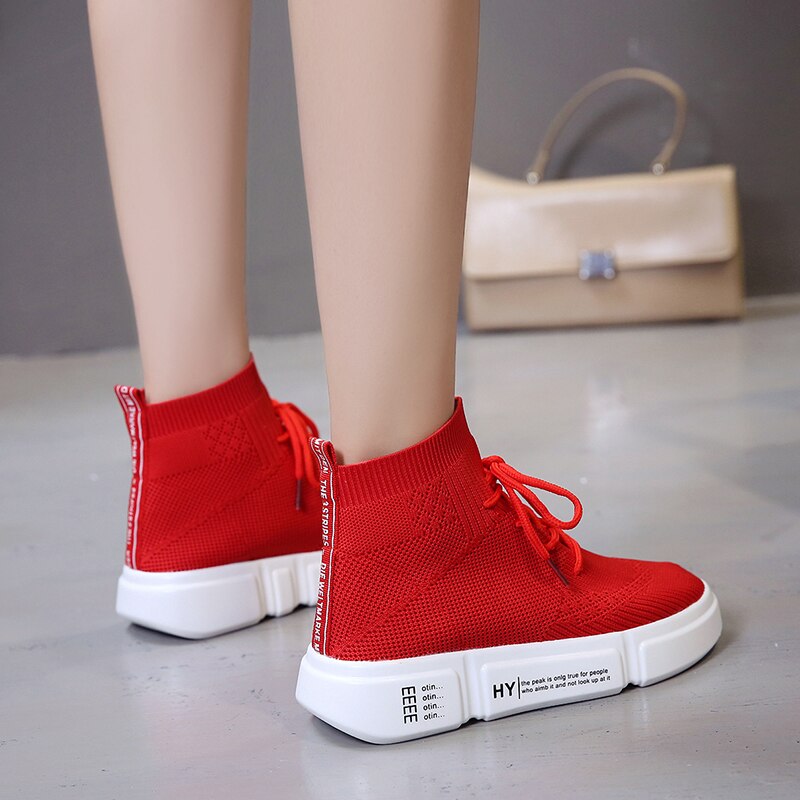 Kvinnor vita skor mesh andas high-top sneakers sommarstrumpor ankel dam skor casual snörning mjuka sneakers dam