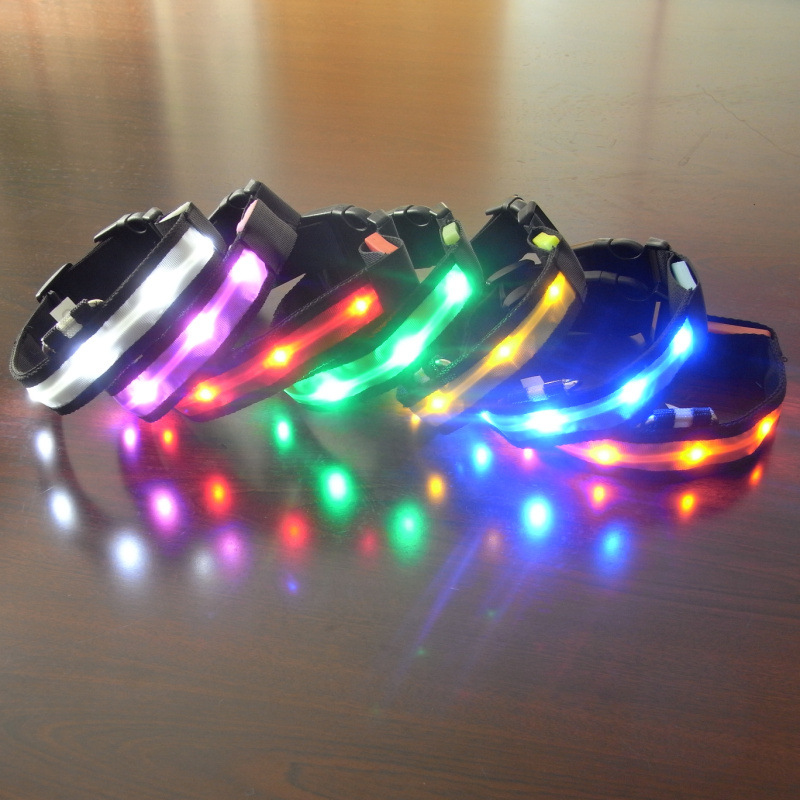 LED Flashlight Dog Cat Collar Glowing Collar Lamp Night Safety Pet Leads Necklace Luminous Bright Decoration Collars For Dogs