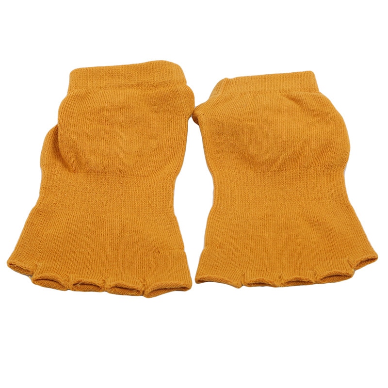 Women Yoga Socks Anti Slip Five Fingers Silicone Non Slip 5 Toe Sock Ballet Gym Fitness Sports Comfort Cotton Socks: yellow