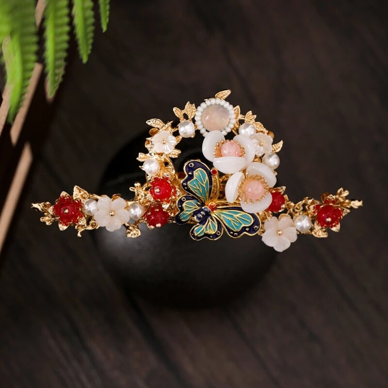Classic Hanfu Headdress Women Female Tassel Step Shake Golden Butterfly Hairpin Bridal Rhinestone Hair Jewelry Set Accessories