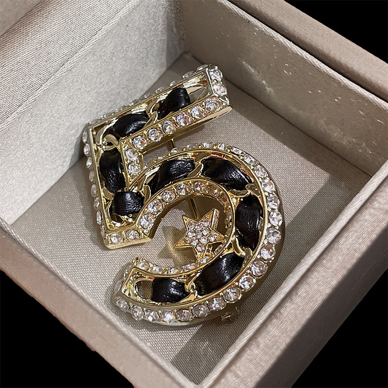 Broche de perlas con borlas de flores negras, joyería para mujer: Color dorado