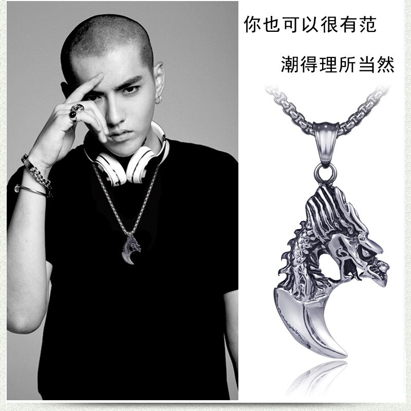 European and American Star Hip-hop Retro Titanium Steel Necklace Stainless Steel Wolf Tooth Necklace Dragon Tooth Pendant