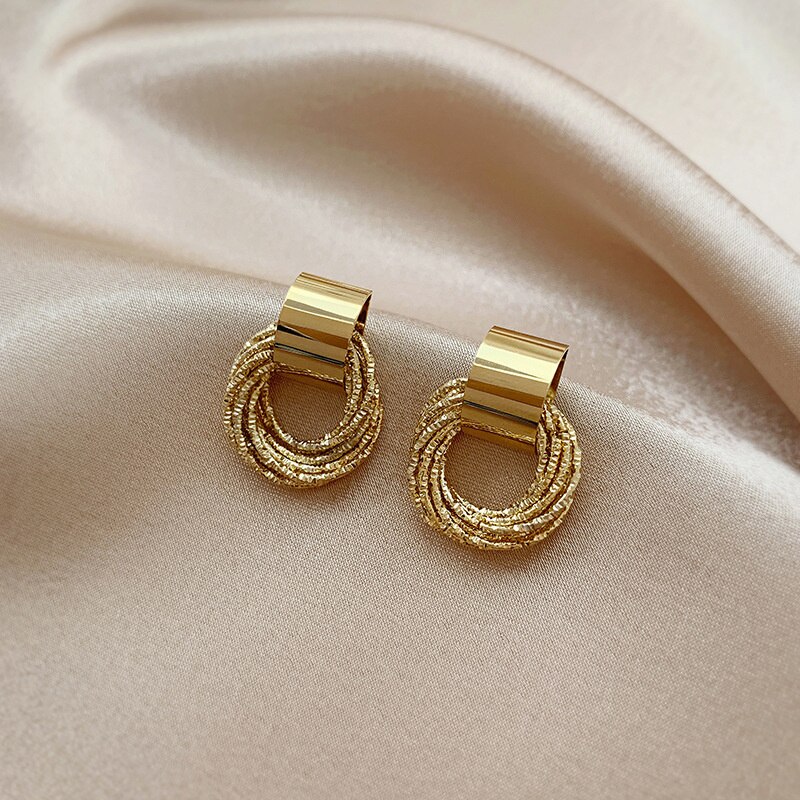 Pendientes marrones Vintage mate para mujer, aretes colgantes de Metal a la , joyería de tendencia , novedad de otoño e invierno: 7