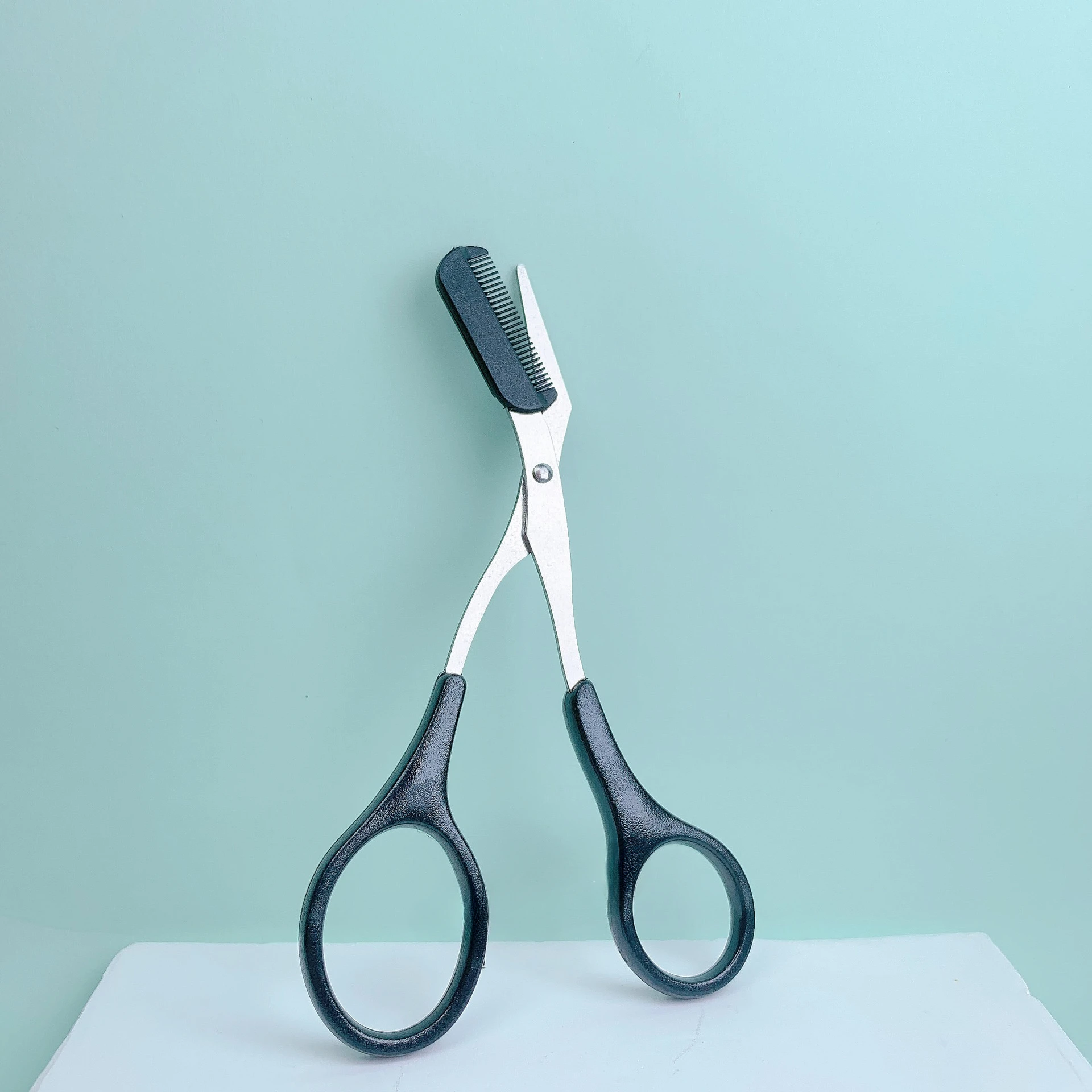 Pink eyebrow trimming scissors with built-in comb - stainless steel, precise grooming tool, creating perfect eyebrows: Copper
