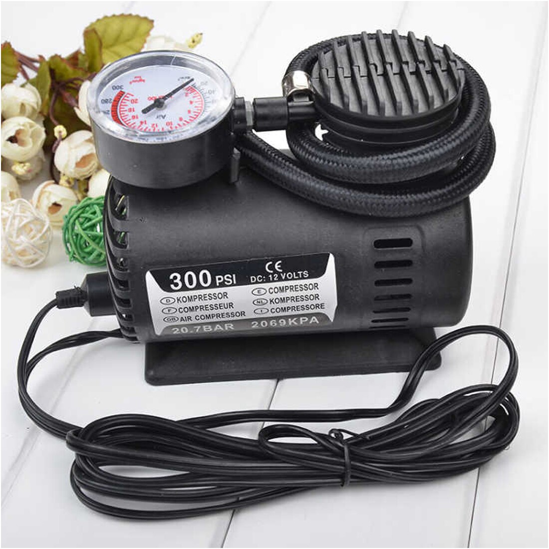 Portable 300 PSI Digital Tire Pump Auto Air Compressor Car Tire Inflator with Pressure Gauge for Car Bicycle Ball Rubber Dinghy